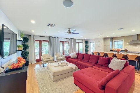 Villa ou maison à vendre à Orlando, Floride: 4 chambres, 289.02 m2 № 2437345 - photo 24