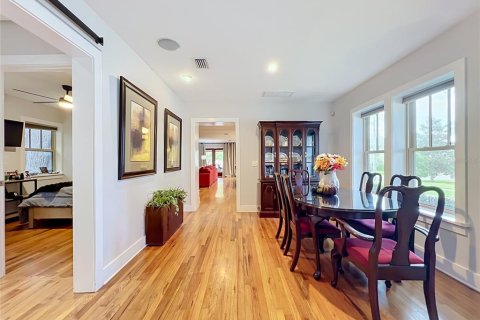 Villa ou maison à vendre à Orlando, Floride: 4 chambres, 289.02 m2 № 2437345 - photo 12