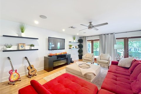Villa ou maison à vendre à Orlando, Floride: 4 chambres, 289.02 m2 № 2437345 - photo 25