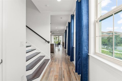 Casa en venta en Orlando, Florida, 4 dormitorios, 295.43 m2 № 1778241 - foto 3