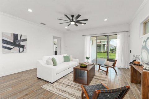 Casa en venta en Orlando, Florida, 4 dormitorios, 295.43 m2 № 1778241 - foto 13