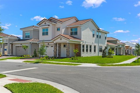 Casa en venta en Orlando, Florida, 4 dormitorios, 295.43 m2 № 1778241 - foto 2