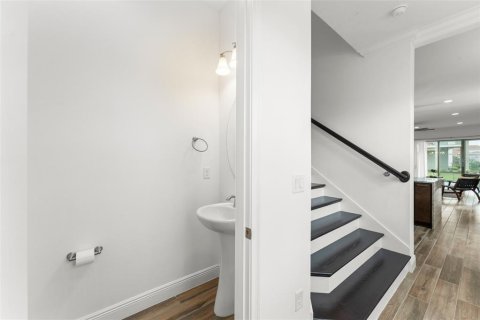 Casa en venta en Orlando, Florida, 4 dormitorios, 295.43 m2 № 1778241 - foto 27