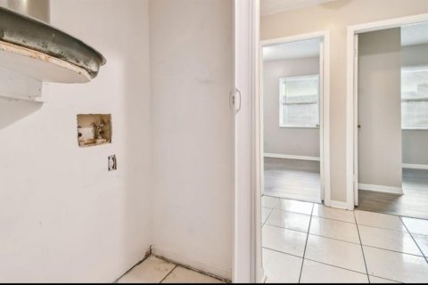 Купить коммерческую недвижимость в Тампа, Флорида 6 спален, 159.33м2, № 1789533 - фото 24