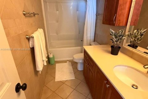 Condominio en venta en Hollywood, Florida, 1 dormitorio, 89.19 m2 № 2087281 - foto 5