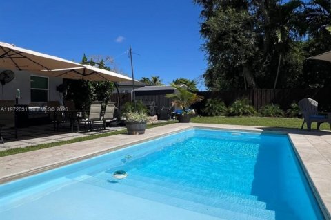 Villa ou maison à louer à Miami, Floride: 3 chambres, 128.58 m2 № 2042279 - photo 21