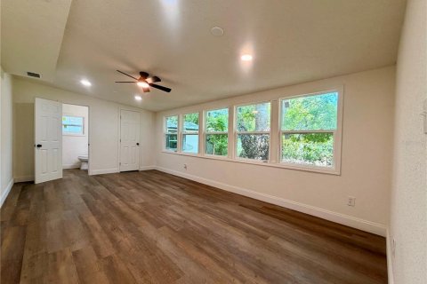 Casa en venta en Clermont, Florida, 5 dormitorios, 137.87 m2 № 2237474 - foto 16