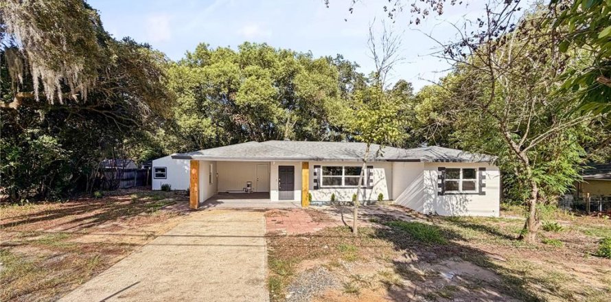 Casa en Clermont, Florida 5 dormitorios, 137.87 m2 № 2237474