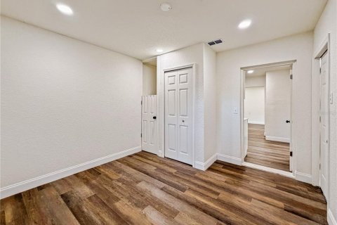 Casa en venta en Clermont, Florida, 5 dormitorios, 137.87 m2 № 2237474 - foto 14