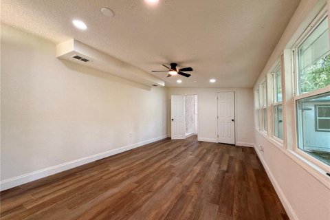 Casa en venta en Clermont, Florida, 5 dormitorios, 137.87 m2 № 2237474 - foto 15