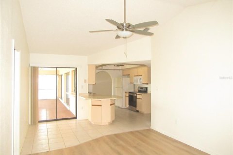 Casa en alquiler en North Port, Florida, 3 dormitorios, 168.06 m2 № 1744749 - foto 5