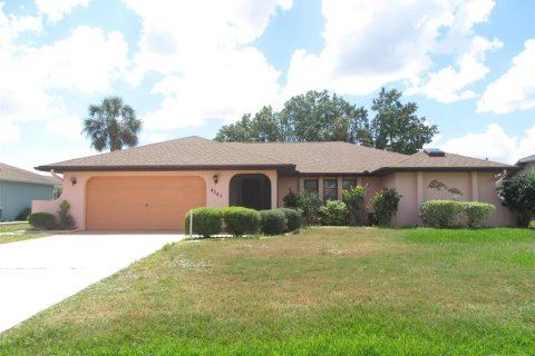 Casa en alquiler en North Port, Florida, 3 dormitorios, 168.06 m2 № 1744749 - foto 1