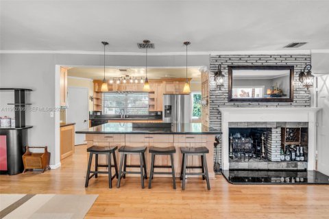 Villa ou maison à vendre à Coral Gables, Floride: 3 chambres, 214.33 m2 № 2011888 - photo 10