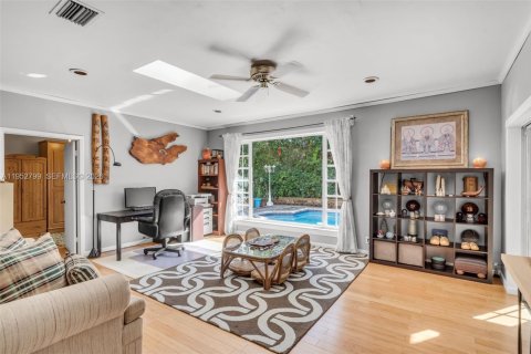Villa ou maison à vendre à Coral Gables, Floride: 3 chambres, 214.33 m2 № 2011888 - photo 15
