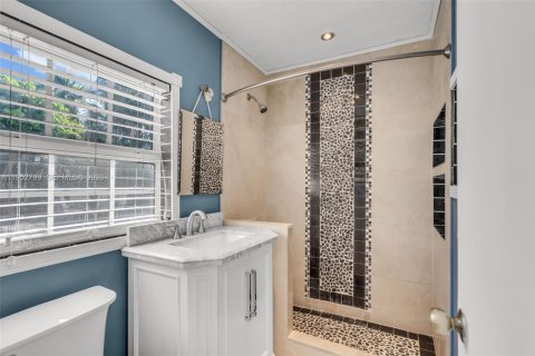 Villa ou maison à vendre à Coral Gables, Floride: 3 chambres, 214.33 m2 № 2011888 - photo 22