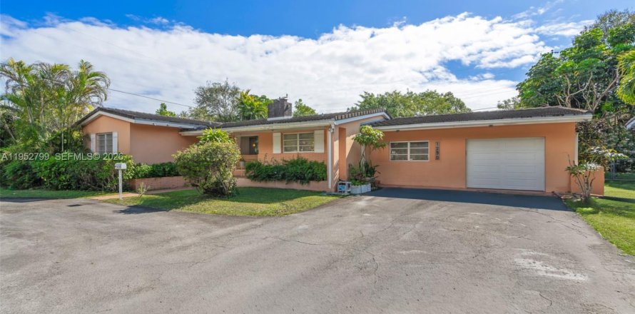 Villa ou maison à Coral Gables, Floride 3 chambres, 214.33 m2 № 2011888