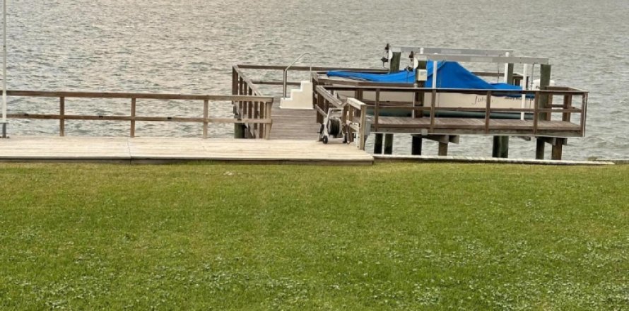 Villa ou maison à Jacksonville, Floride 3 chambres, 219.99 m2 № 891577
