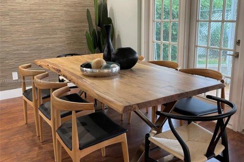 House in Pompano Beach, Florida 3 bedrooms, 175.4 sq.m. № 1933160 - photo 28