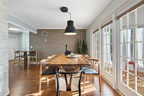 House in Pompano Beach, Florida 3 bedrooms, 175.4 sq.m. № 1933160 - photo 16