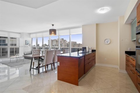 Copropriété à louer à Hallandale Beach, Floride: 2 chambres, 135.45 m2 № 1888729 - photo 6