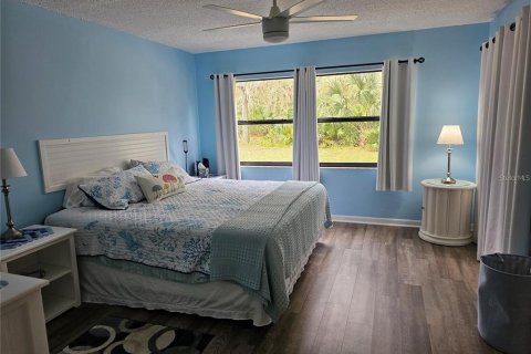 Condo in Lake Wales, Florida, 2 bedrooms  № 2229448 - photo 3