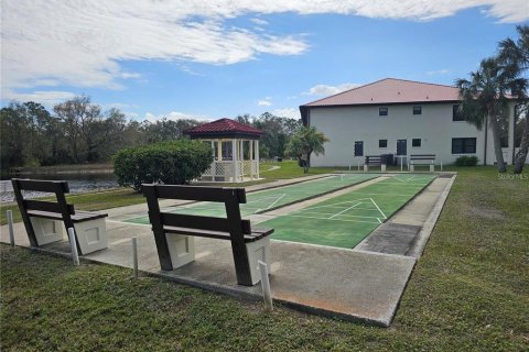 Condo in Lake Wales, Florida, 2 bedrooms  № 2229448 - photo 17