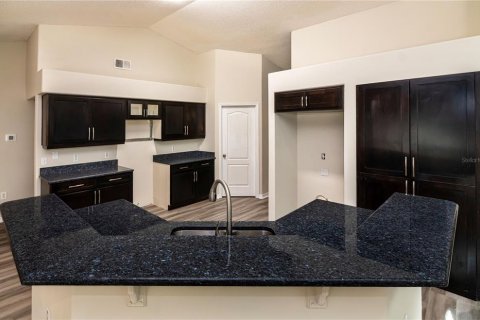 House in Orlando, Florida 4 bedrooms, 204.2 sq.m. № 1884078 - photo 18