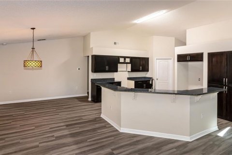 House in Orlando, Florida 4 bedrooms, 204.2 sq.m. № 1884078 - photo 17