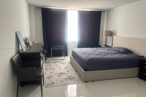 Copropriété à vendre à Hallandale Beach, Floride: 2 chambres, 158.86 m2 № 2023152 - photo 6