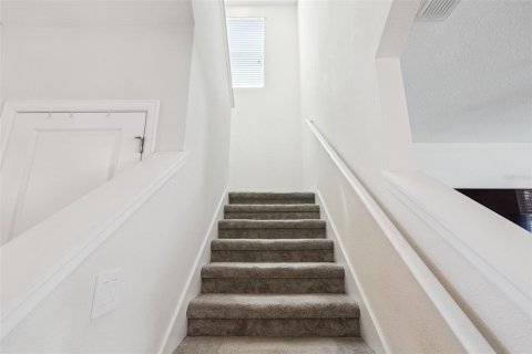 House in Winter Garden, Florida 3 bedrooms, 202.06 sq.m. № 2396331 - photo 15