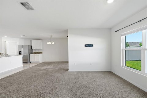 Villa ou maison à louer à Spring Hill, Floride: 4 chambres, 168.34 m2 № 2115887 - photo 4