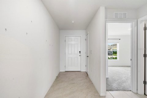 Villa ou maison à louer à Spring Hill, Floride: 4 chambres, 168.34 m2 № 2115887 - photo 10