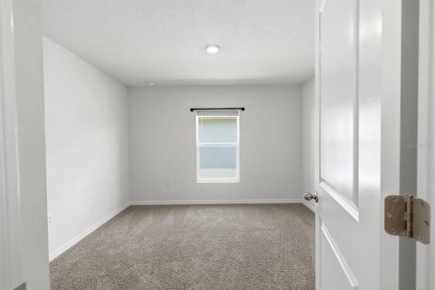 Villa ou maison à louer à Spring Hill, Floride: 4 chambres, 168.34 m2 № 2115887 - photo 17