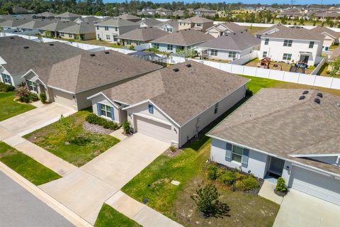 Villa ou maison à louer à Spring Hill, Floride: 4 chambres, 168.34 m2 № 2115887 - photo 8