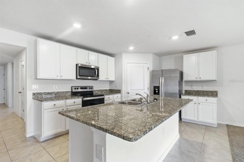 Villa ou maison à louer à Spring Hill, Floride: 4 chambres, 168.34 m2 № 2115887 - photo 20