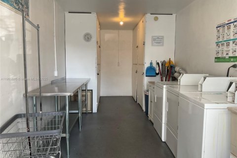 Condominio en alquiler en Dania Beach, Florida, 1 dormitorio, 52.4 m2 № 1953453 - foto 12