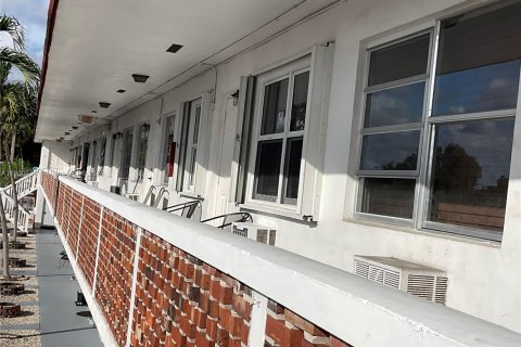 Condominio en alquiler en Dania Beach, Florida, 1 dormitorio, 52.4 m2 № 1953453 - foto 2