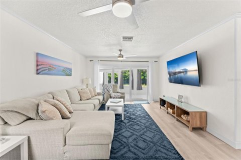 Casa en venta en Cocoa Beach, Florida, 6 dormitorios, 251.39 m2 № 2155919 - foto 20