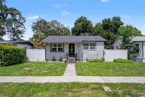Casa en Saint Petersburg, Florida 3 dormitorios, 73.58 m2 № 2364162