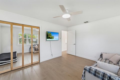 House in West Palm Beach, Florida 2 bedrooms, 77.29 sq.m. № 2083838 - photo 10