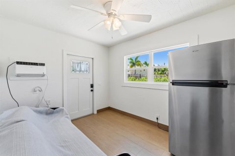 House in West Palm Beach, Florida 2 bedrooms, 77.29 sq.m. № 2083838 - photo 24
