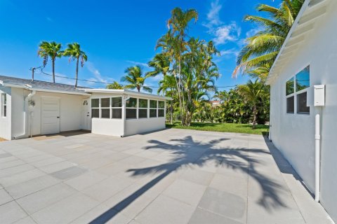 House in West Palm Beach, Florida 2 bedrooms, 77.29 sq.m. № 2083838 - photo 19