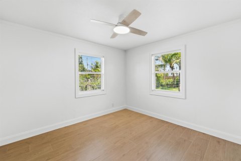 House in West Palm Beach, Florida 2 bedrooms, 77.29 sq.m. № 2083838 - photo 12