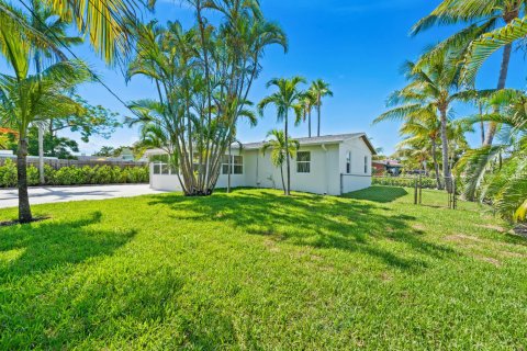 House in West Palm Beach, Florida 2 bedrooms, 77.29 sq.m. № 2083838 - photo 7
