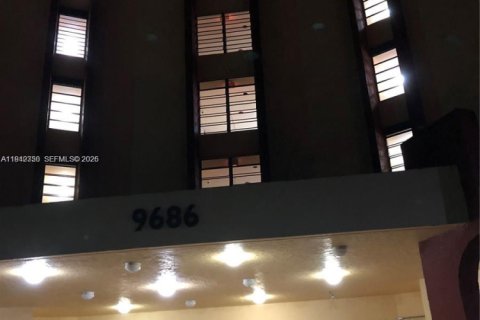 Снять в аренду кондоминиум в Майами, Флорида 2 спальни, 92.9м2, № 1999938 - фото 3