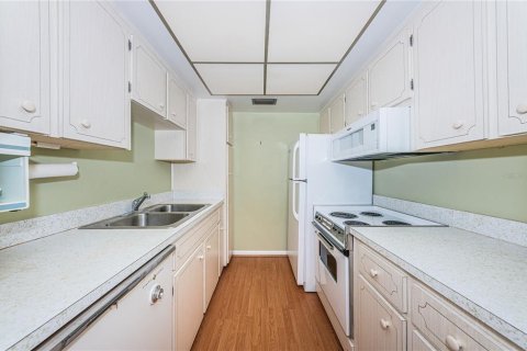 Condominio en venta en Saint Petersburg, Florida, 2 dormitorios, 72 m2 № 1616647 - foto 6