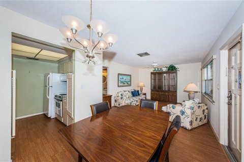 Condominio en venta en Saint Petersburg, Florida, 2 dormitorios, 72 m2 № 1616647 - foto 4
