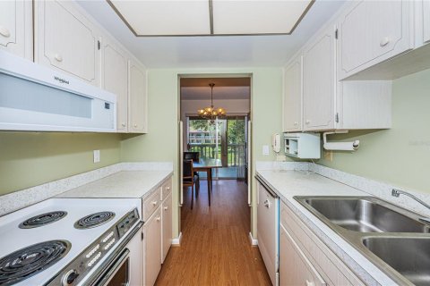 Condominio en venta en Saint Petersburg, Florida, 2 dormitorios, 72 m2 № 1616647 - foto 5