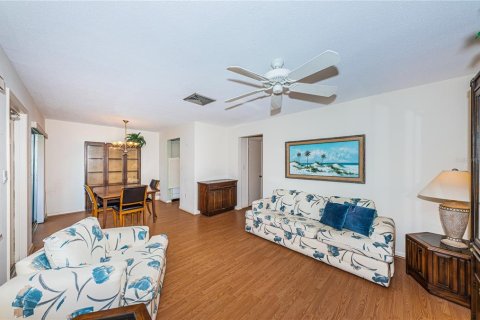 Condominio en venta en Saint Petersburg, Florida, 2 dormitorios, 72 m2 № 1616647 - foto 9