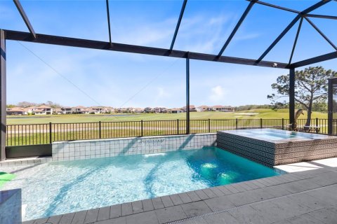 Casa en venta en Orlando, Florida, 4 dormitorios, 331.75 m2 № 2231744 - foto 3